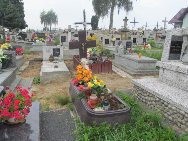  NN Podstolice - Grobonet - Wyszukiwarka osób pochowanych